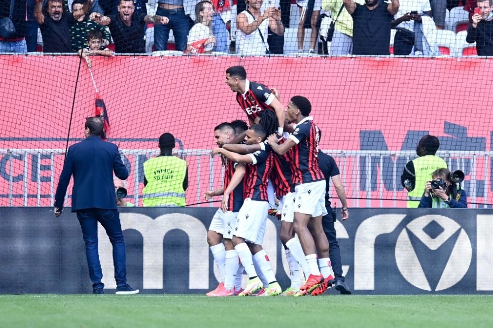  兰斯全场压制对手攻势，法甲战术执行赢得满堂喝彩