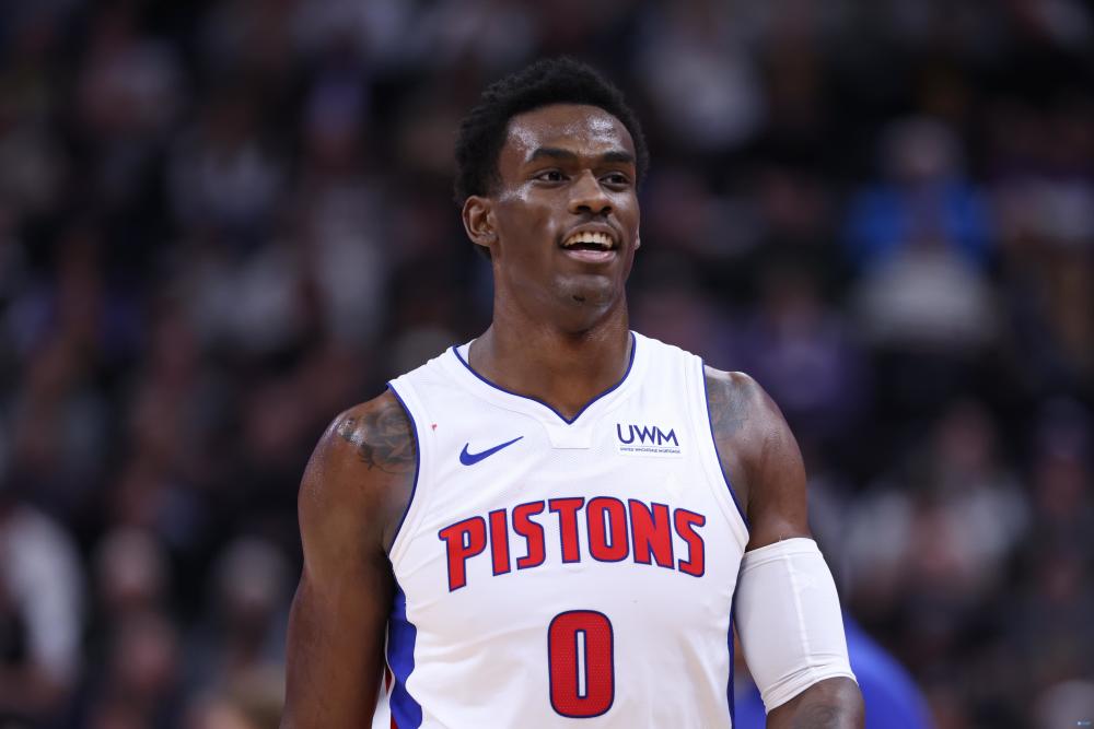  ,活塞,坎宁安,30+10,难救主,遭,步行者,25分,逆转  