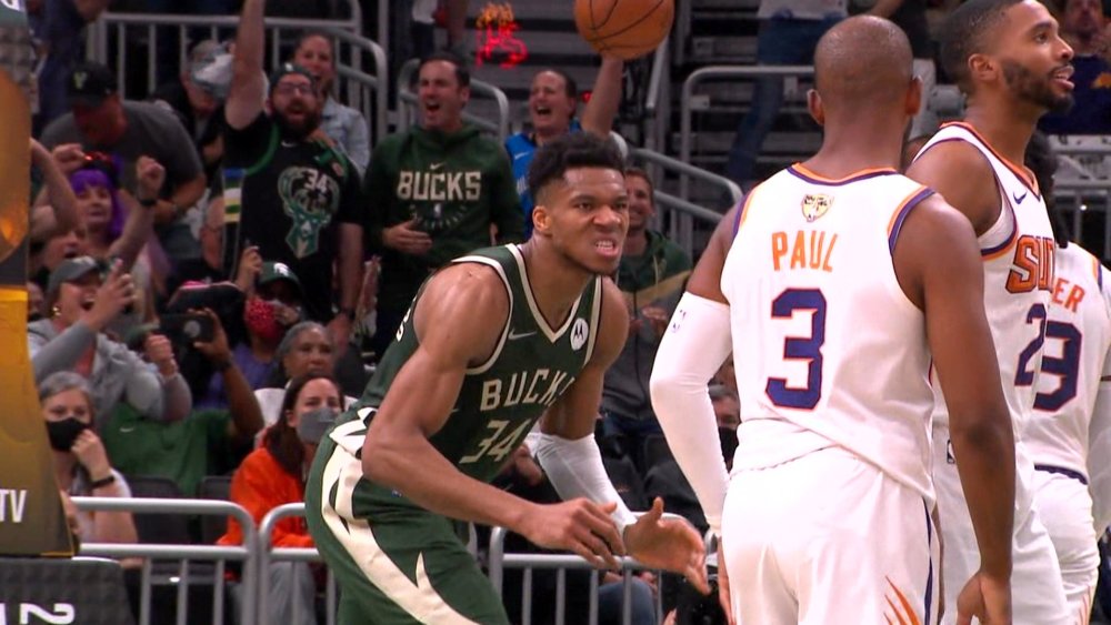  字母哥暴扣统治禁区，雄鹿击溃尼克斯豪取五连胜